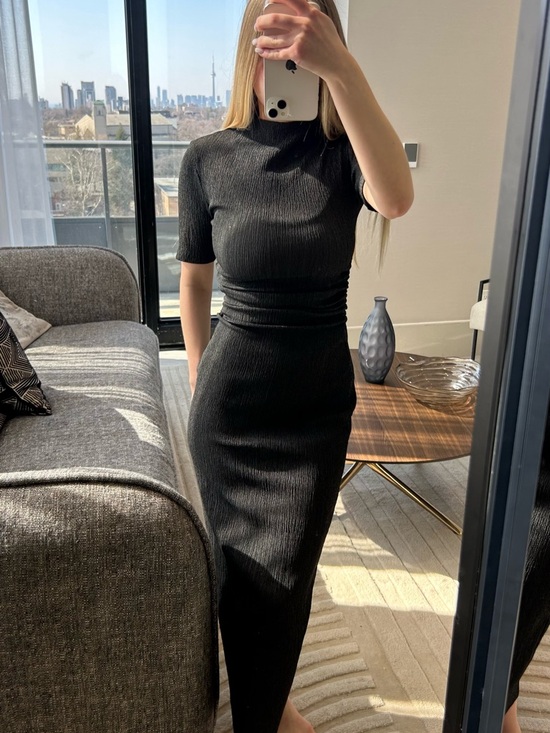 Zara Dresses & Skirts - Zara Black Ribbed Maxi Dress with Short Sleeves